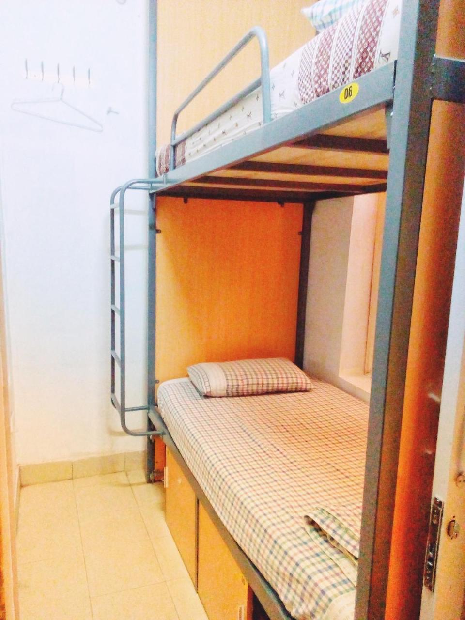 Golden Snake Hostel ハノイ市 エクステリア 写真